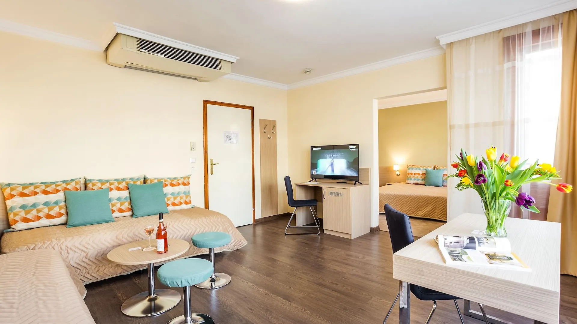 Geneva Hotel 소피아 4*,