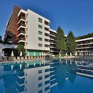 Otel Flamingo 4*