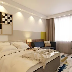 Ibis Styles Airport 3* Varsóvia