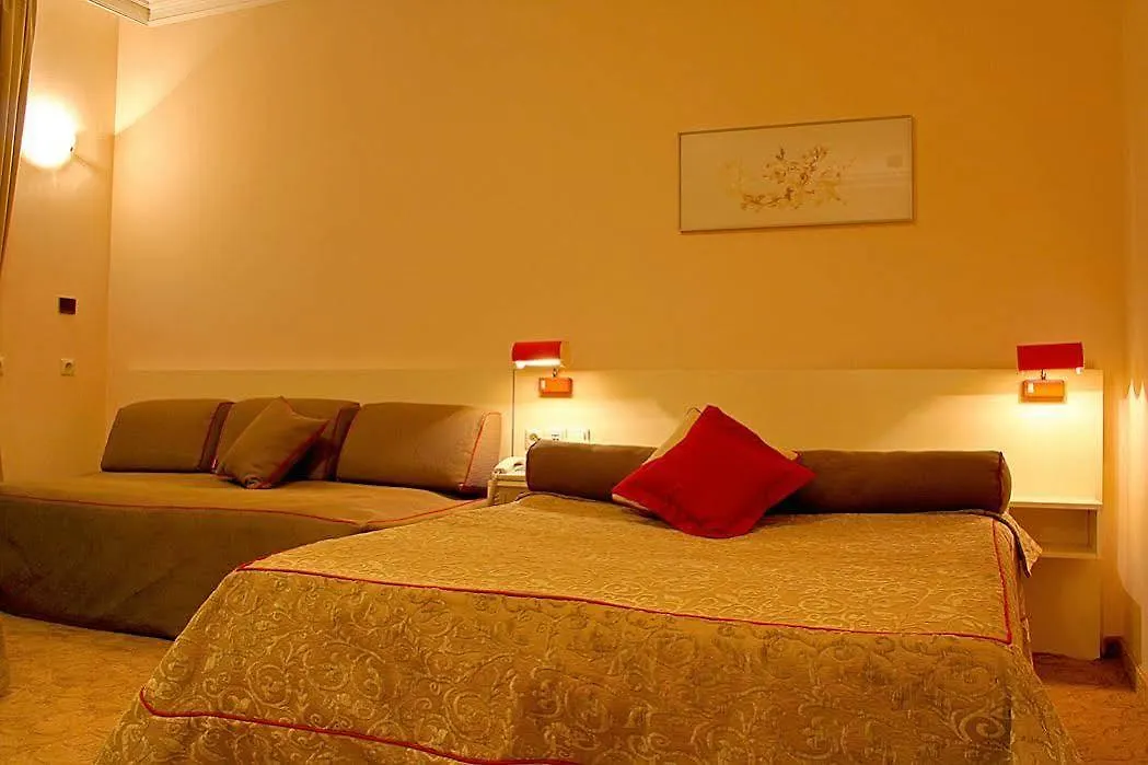 Geneva Hotel Szófia 4*,